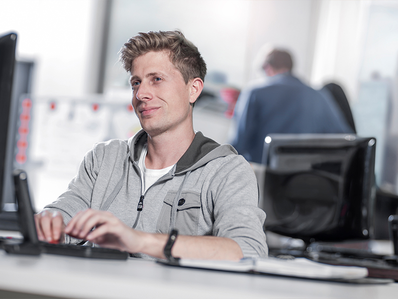 Kaufleute für IT-Systemmanagement im Arbeitsalltag